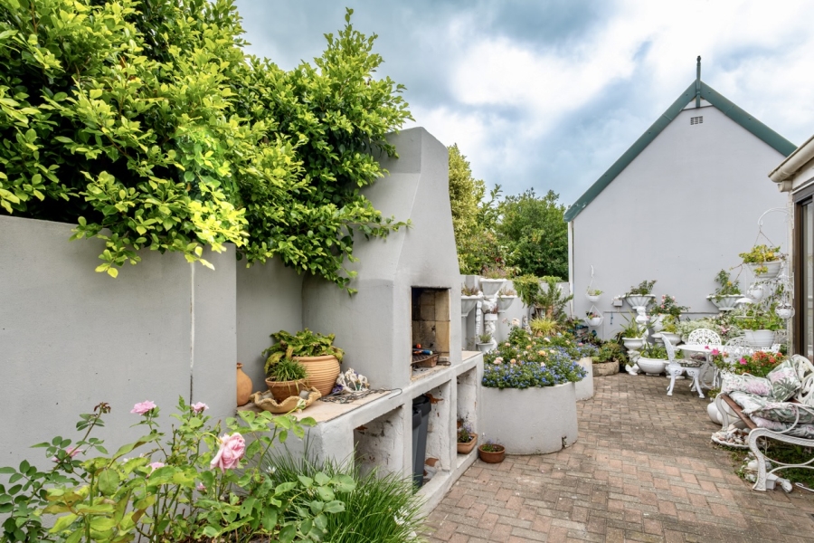 2 Bedroom Property for Sale in King George Park Western Cape